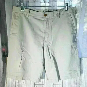 IZOD size 32 cream color golf shorts mens